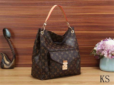 are louis vuitton purses cheaper in italy|louis vuitton cheap website.